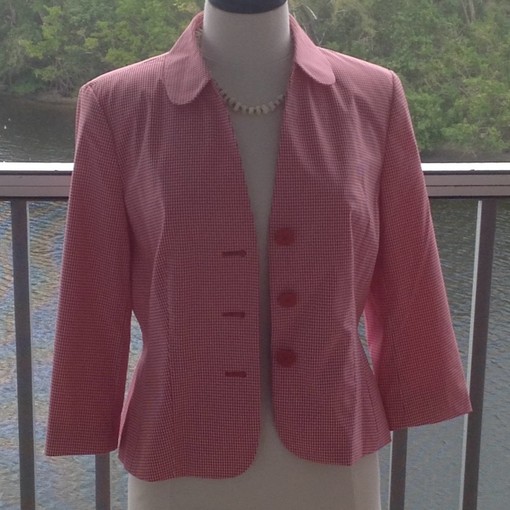 Talbots salmon/off white check jacket. Size 6